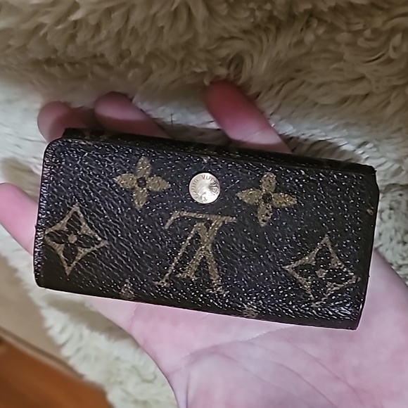 LOUIS VUITTON VINTAGE AUTHENTIC MONOGRAM KEY HOLDER EXCELLENT CONDITION. - Picture 1 of 16